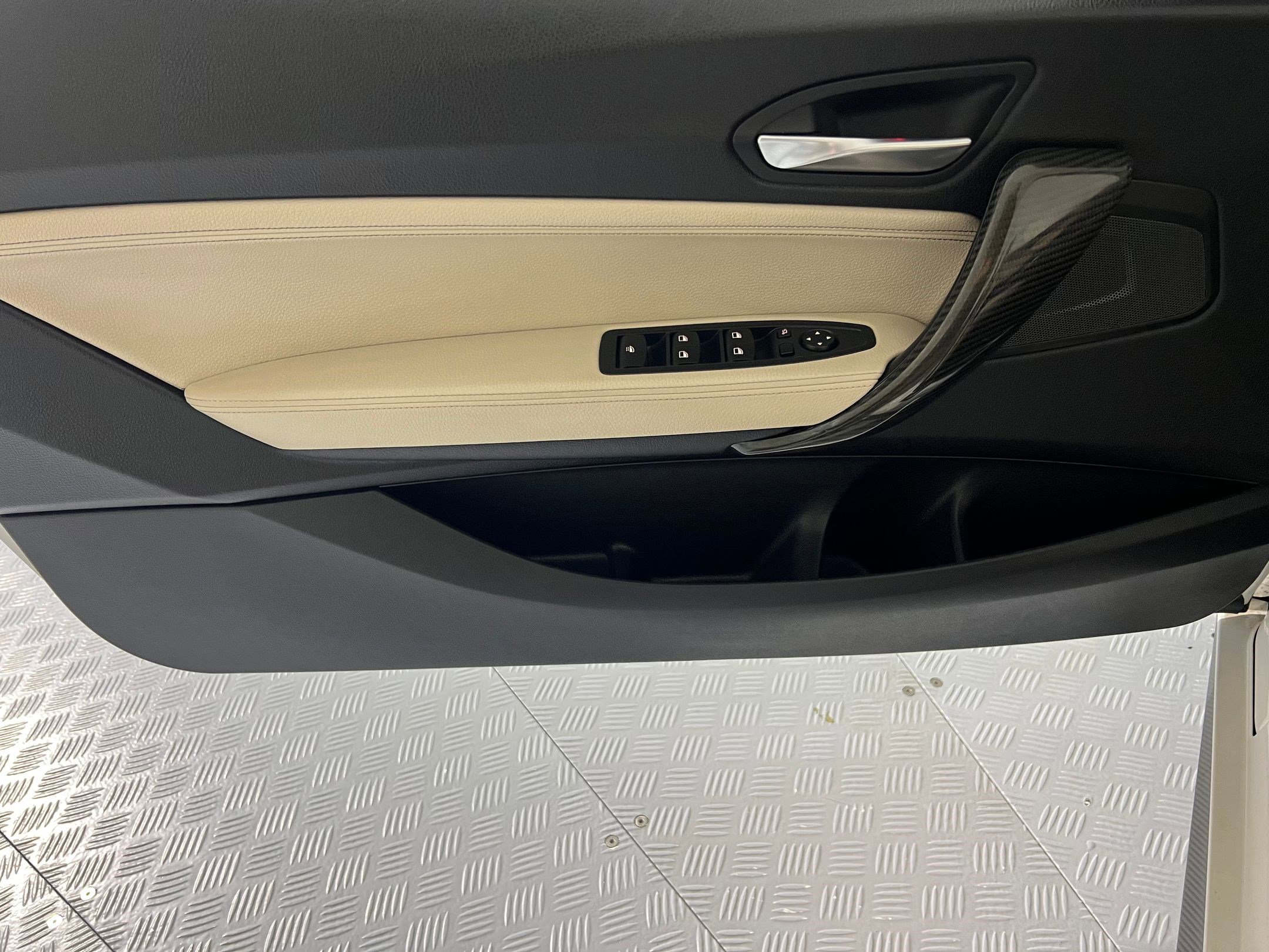 Used 2016 BMW M235i Convertible image 21