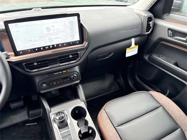 New 2025 Ford Bronco Sport Outer Banks w/ Sasquatch Outer Banks Package image 15