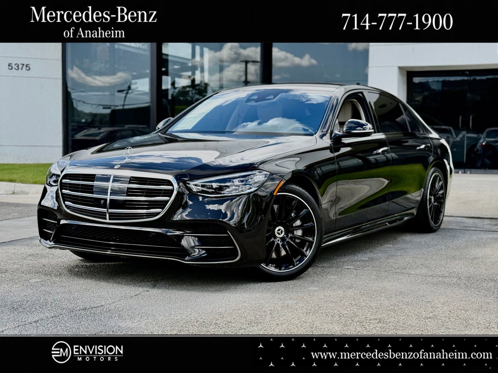 Used 2023 Mercedes-Benz S 500 4MATIC image 1