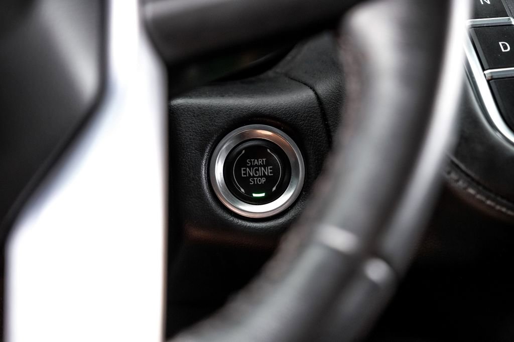 Used 2022 GMC Yukon XL SLE AWD/4WD image 17