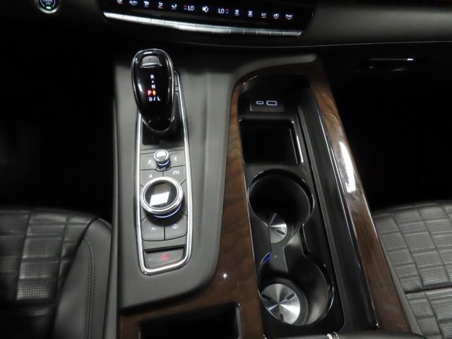 Certified 2024 Cadillac Escalade ESV Premium Luxury Platinum w/ Heavy-Duty Trailer Package image 26