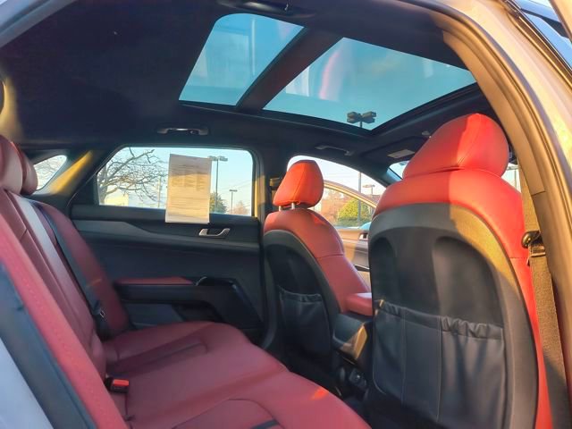 Used 2023 Kia K5 GT-Line image 25