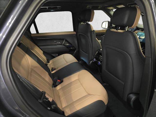 New 2026 Land Rover Range Rover Sport Dynamic SE AWD/4WD image 11
