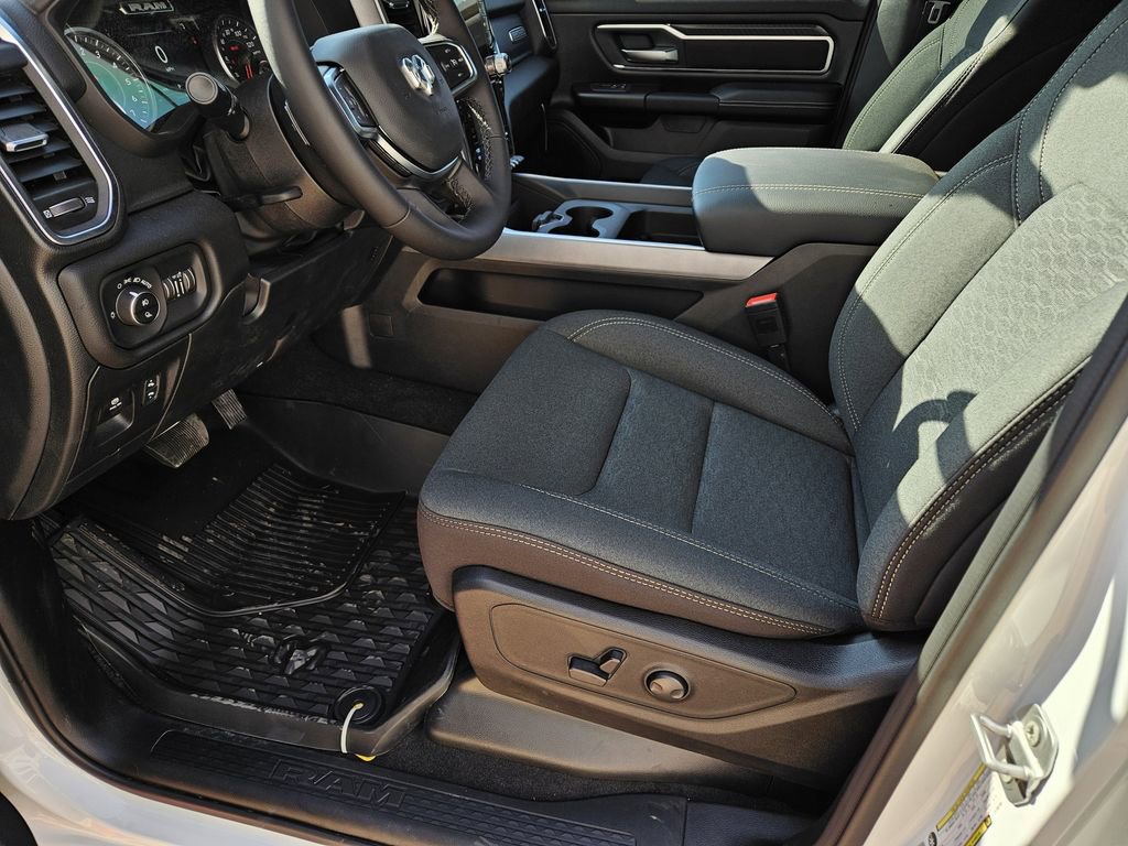New 2026 RAM 1500 2WD Crew Cab image 14