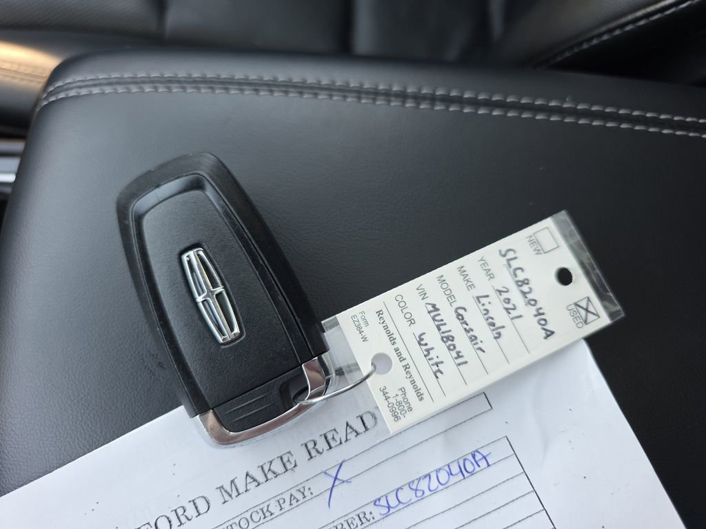 Used 2021 Lincoln Corsair AWD w/ Premium Package image 39