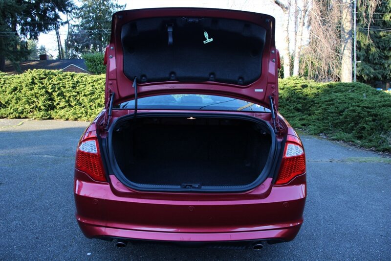 Used 2010 Ford Fusion SEL image 17