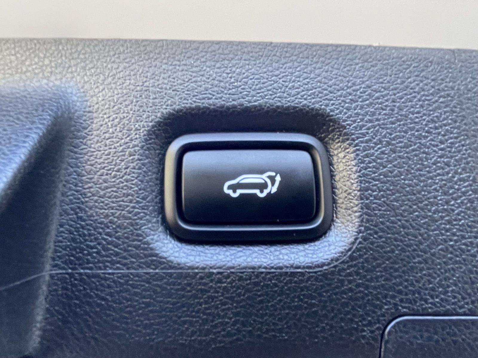 Used 2023 Hyundai Santa Fe SEL AWD/4WD image 10