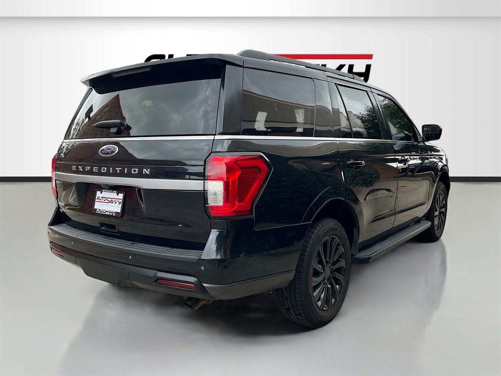 Used 2024 Ford Expedition XLT image 7