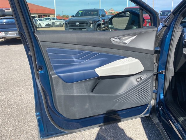 Used 2023 Volkswagen ID.4 Pro S image 18