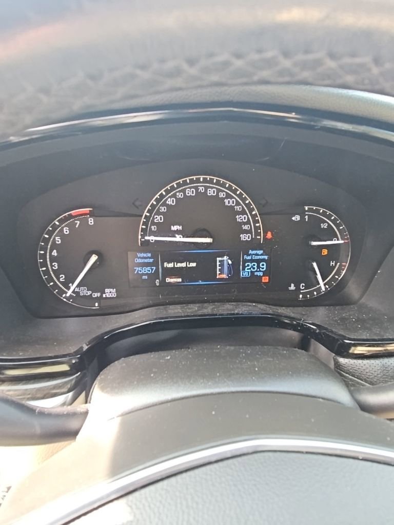 Used 2018 Cadillac XT5 FWD image 13