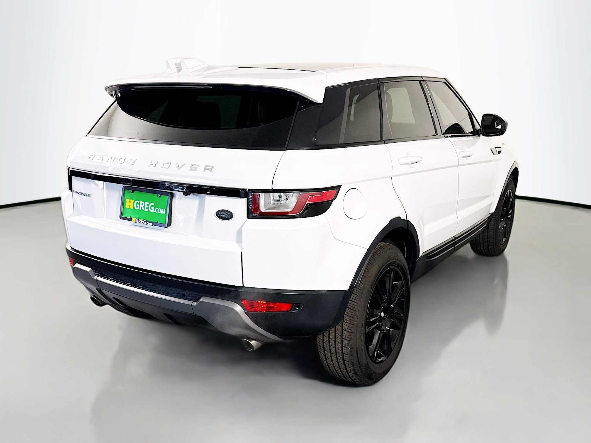 Used 2018 Land Rover Range Rover Evoque SE AWD/4WD image 10