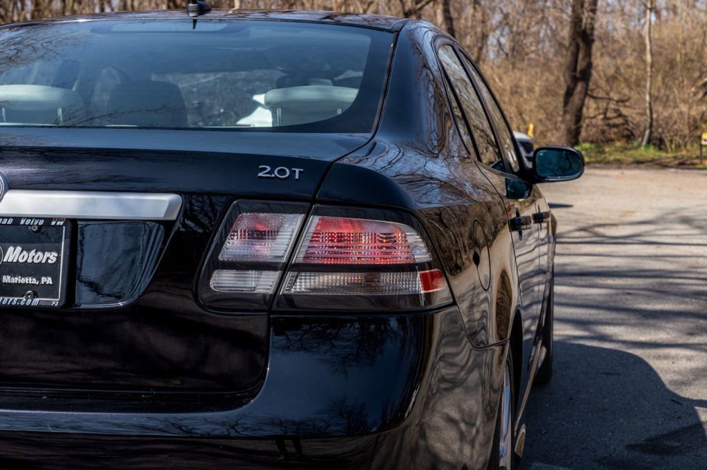 Used 2008 Saab 9-3 2.0T w/ Moonroof Package image 9