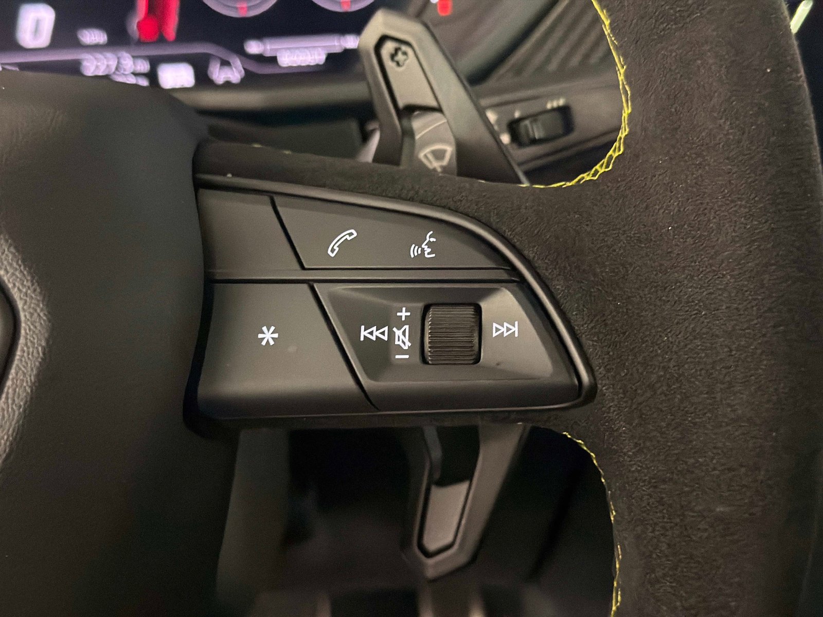 Used 2024 Lamborghini Urus Performante image 47