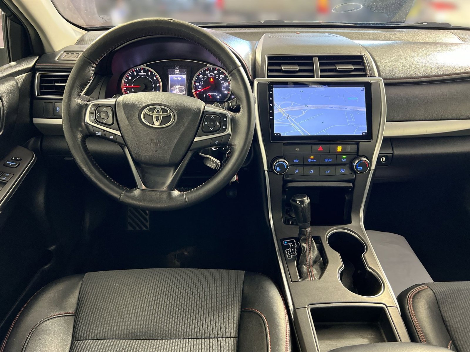 Used 2016 Toyota Camry SE image 23