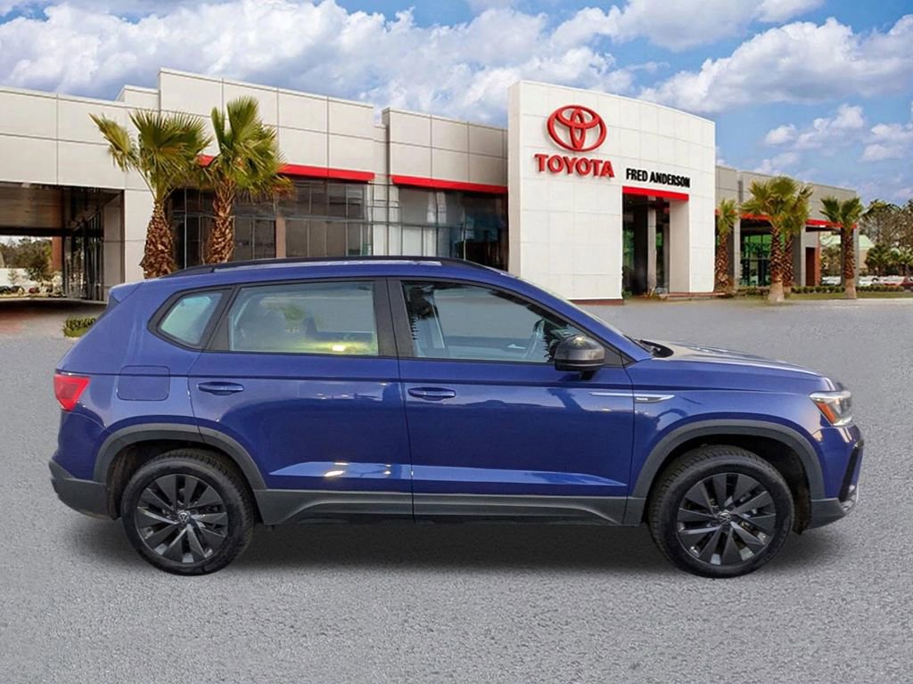 Used 2022 Volkswagen Taos S image 3