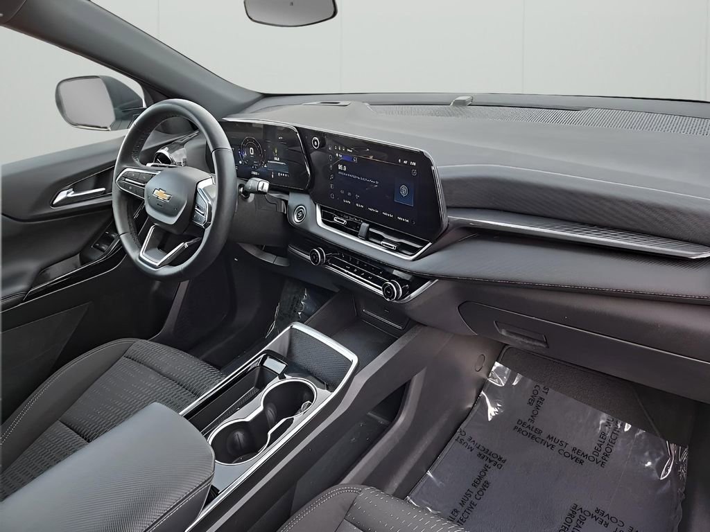 Used 2025 Chevrolet Equinox LT image 21