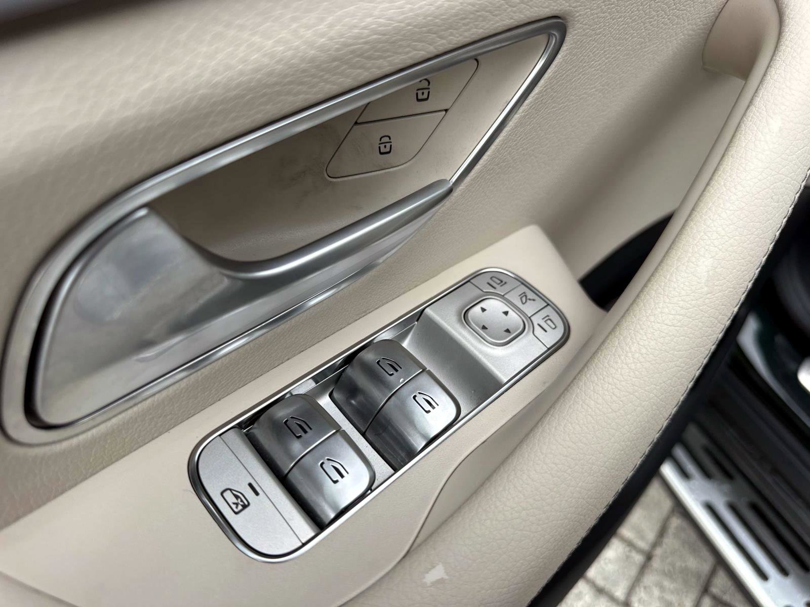 Certified 2025 Mercedes-Benz GLS 580 4MATIC image 18