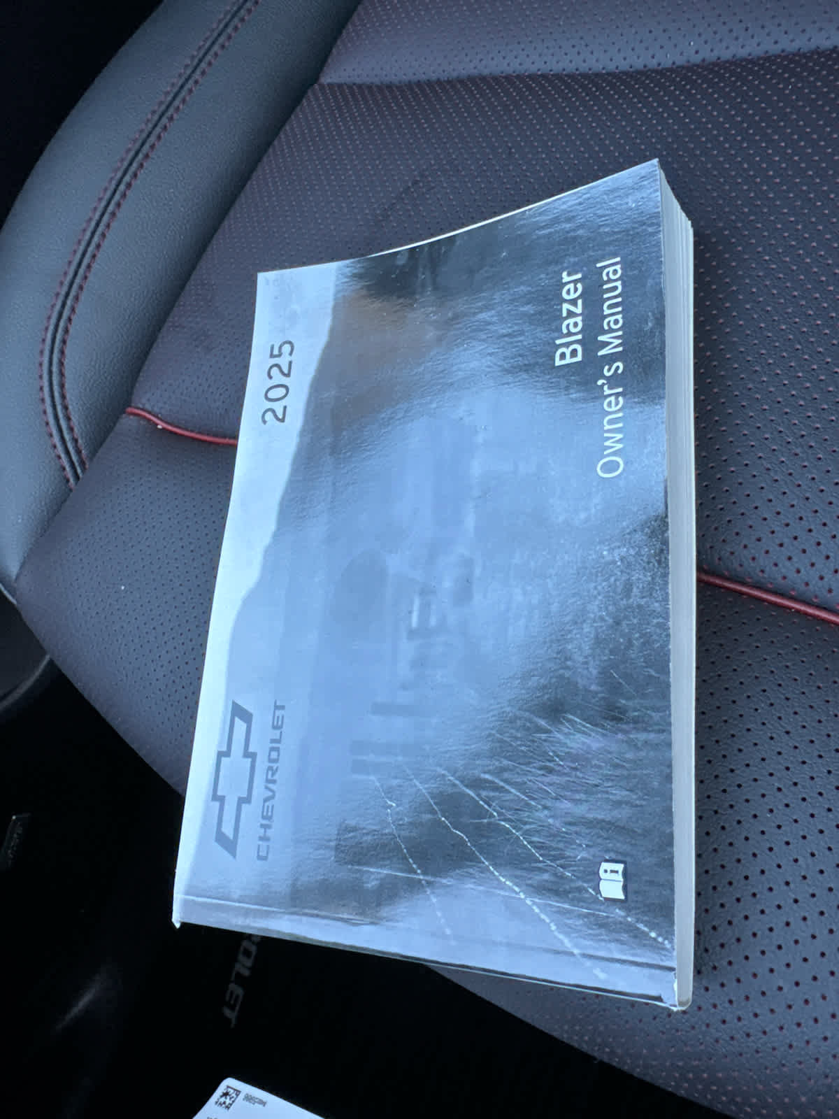 Used 2025 Chevrolet Blazer RS w/ Enhanced Convenience Package AWD/4WD image 30