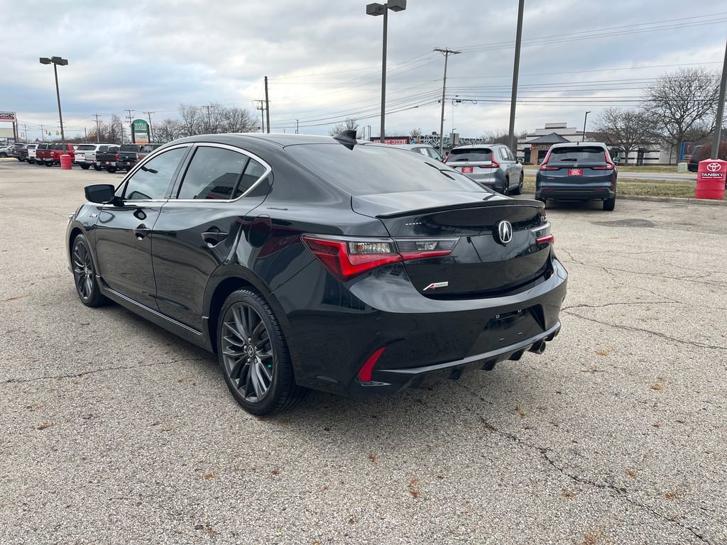Used 2019 Acura ILX Technology & A-Spec Packages image 3