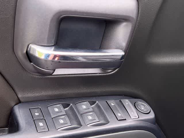 Used 2018 Chevrolet Silverado 1500 LT w/ Texas Edition AWD/4WD image 29
