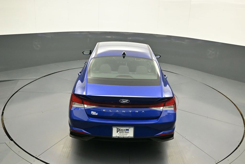 Certified 2023 Hyundai Elantra SE w/ Cargo Package image 38