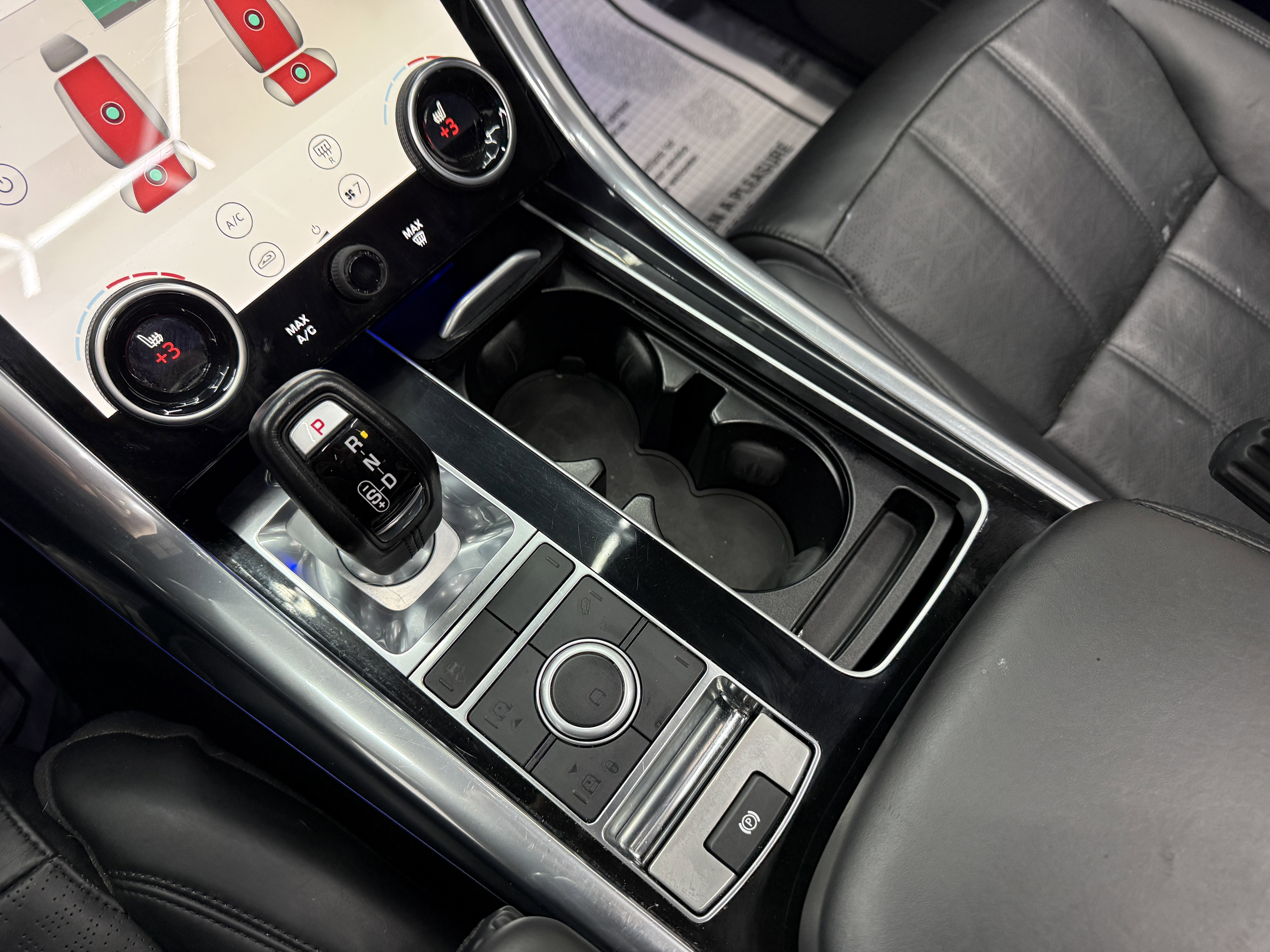 Used 2018 Land Rover Range Rover Sport HSE Dynamic image 25