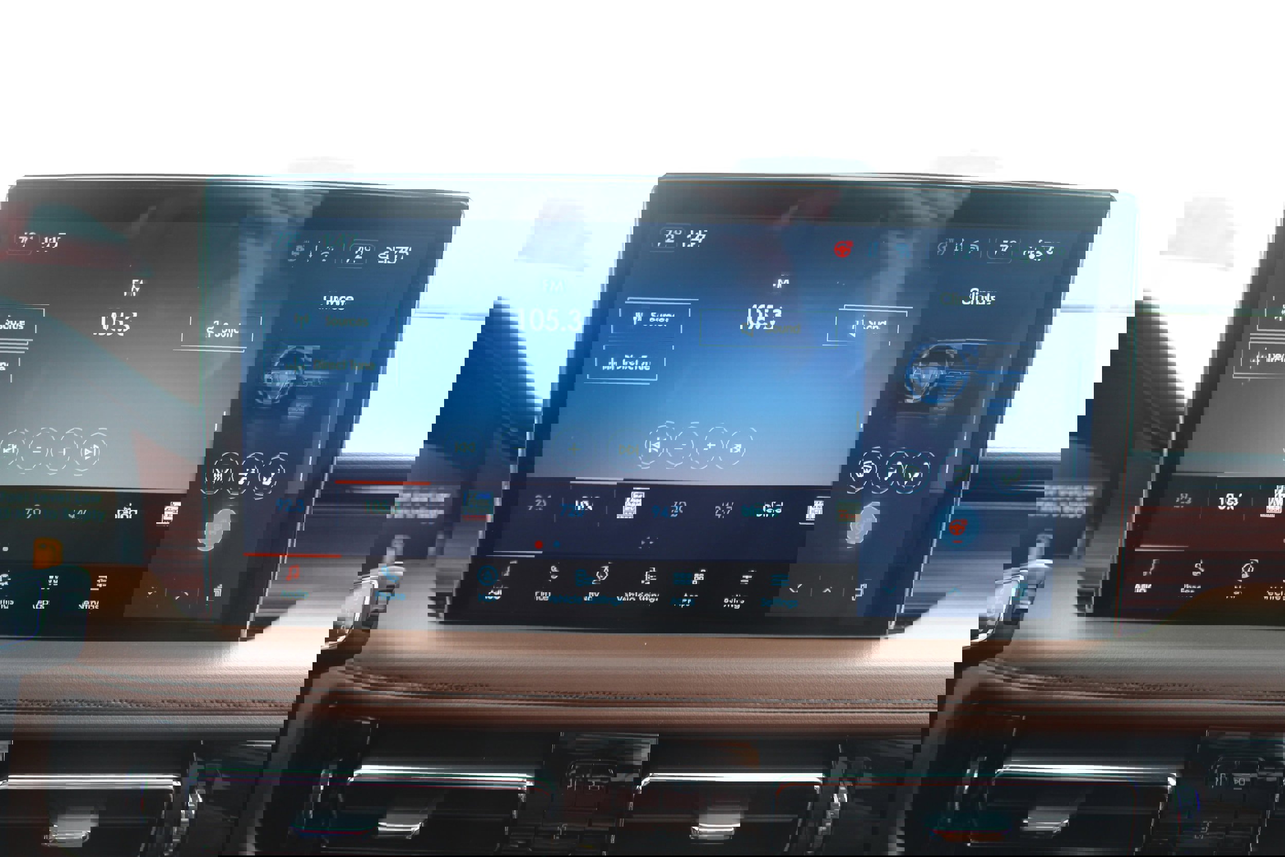 Used 2022 Lincoln Nautilus Reserve w/ Equipment Group 202A image 11