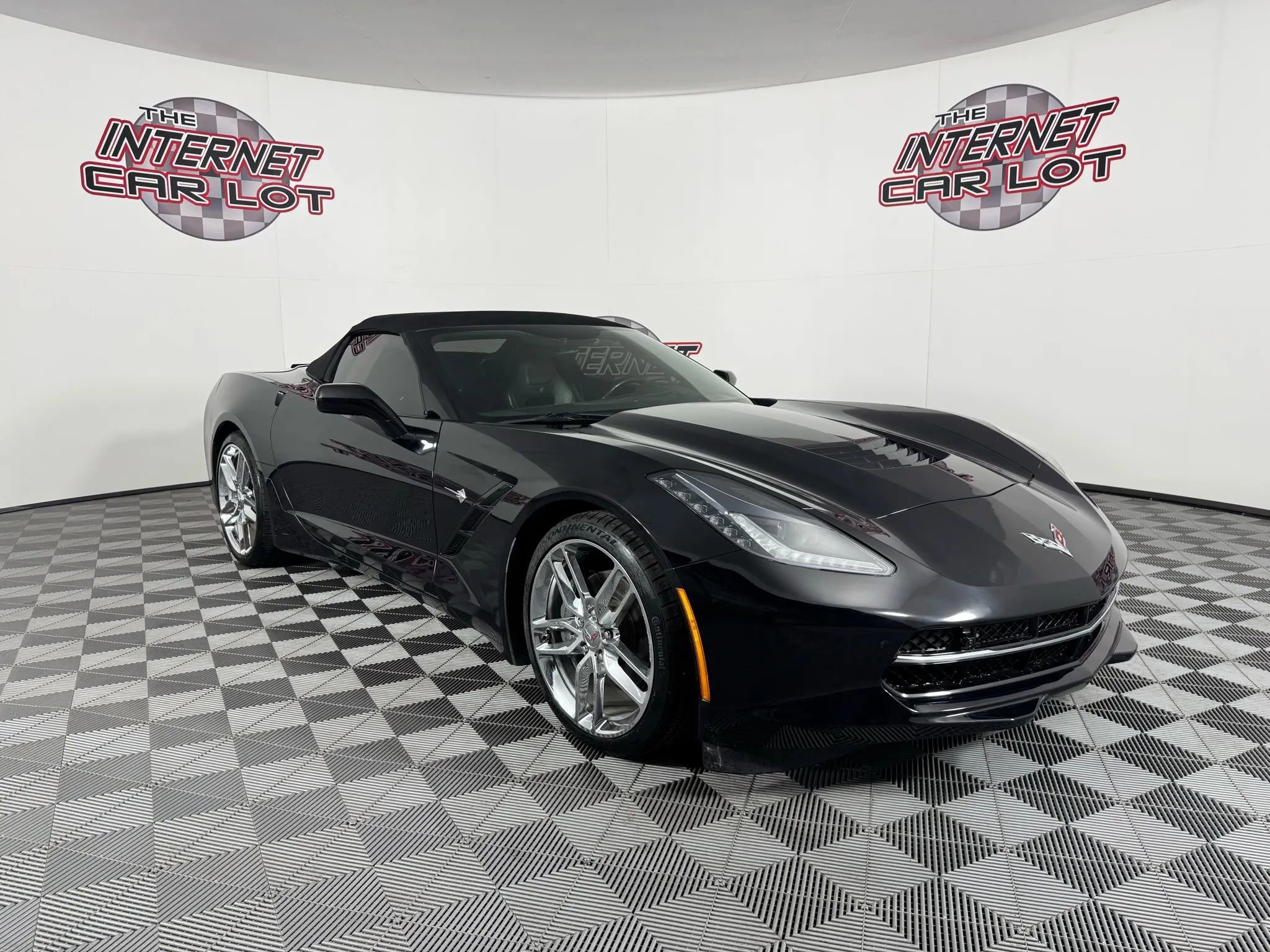 Used 2019 Chevrolet Corvette Stingray Convertible w/ 3LT Preferred Equipment Group image 18