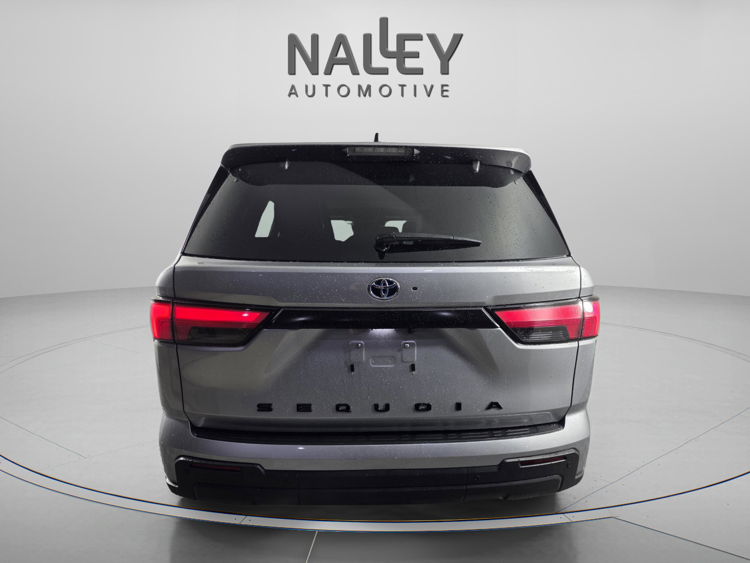 Used 2024 Toyota Sequoia SR5 image 4