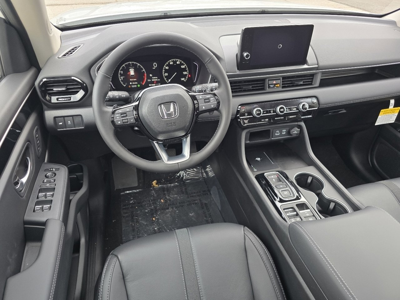 New 2025 Honda Pilot Touring image 28