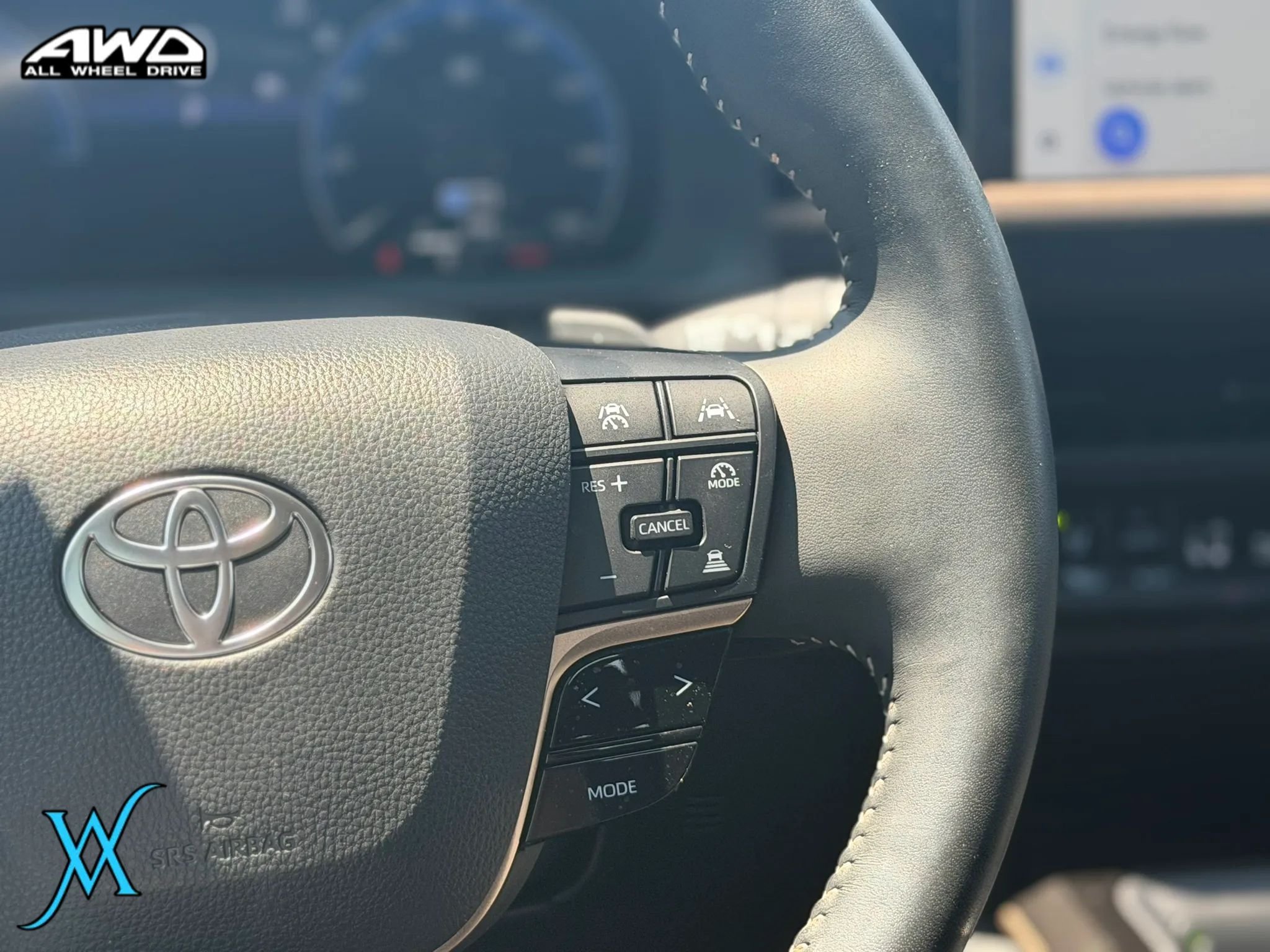 Used 2025 Toyota Crown Signia AWD/4WD image 32