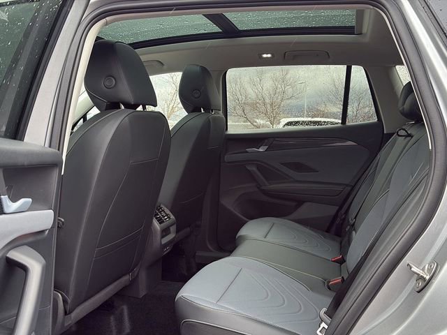 New 2026 Volkswagen Tiguan SE AWD/4WD image 8