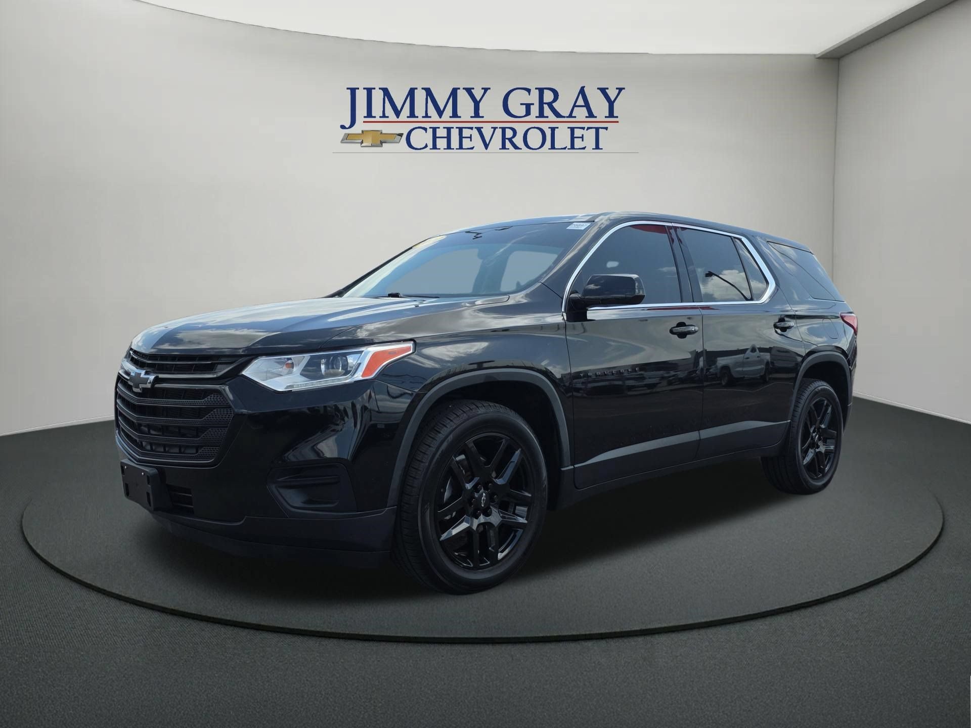 Used 2020 Chevrolet Traverse LS w/ LPO, Blackout Package FWD image 1