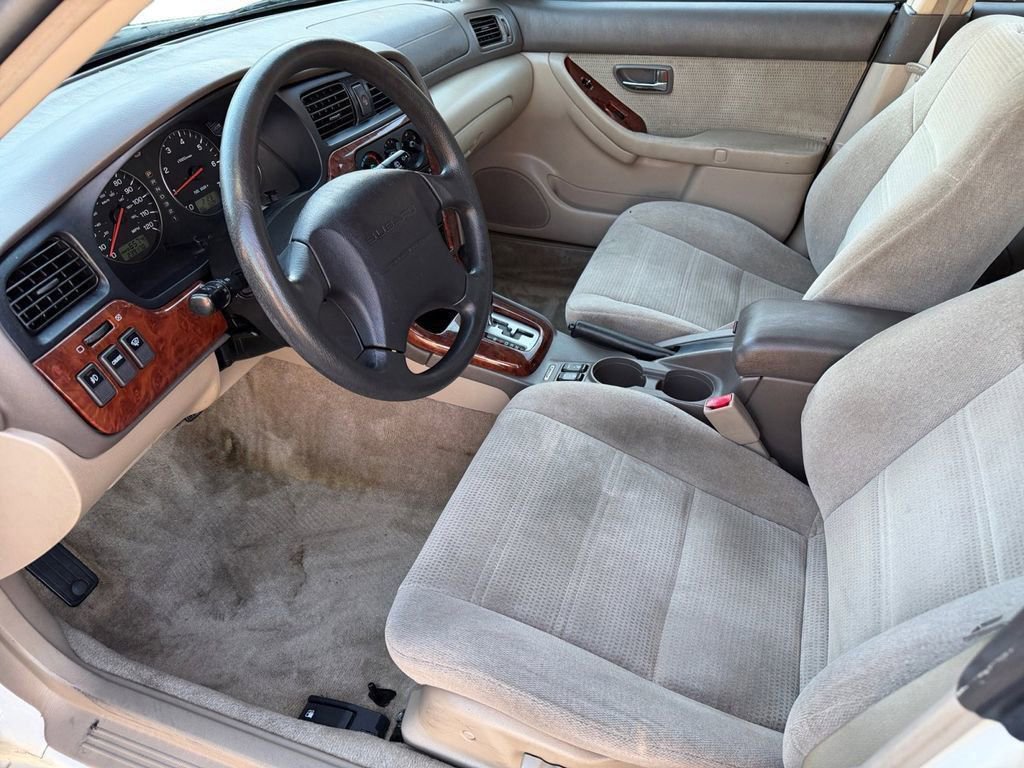 Used 2004 Subaru Outback Wagon image 10