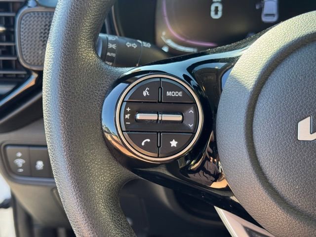 Certified 2023 Kia Soul S FWD image 29