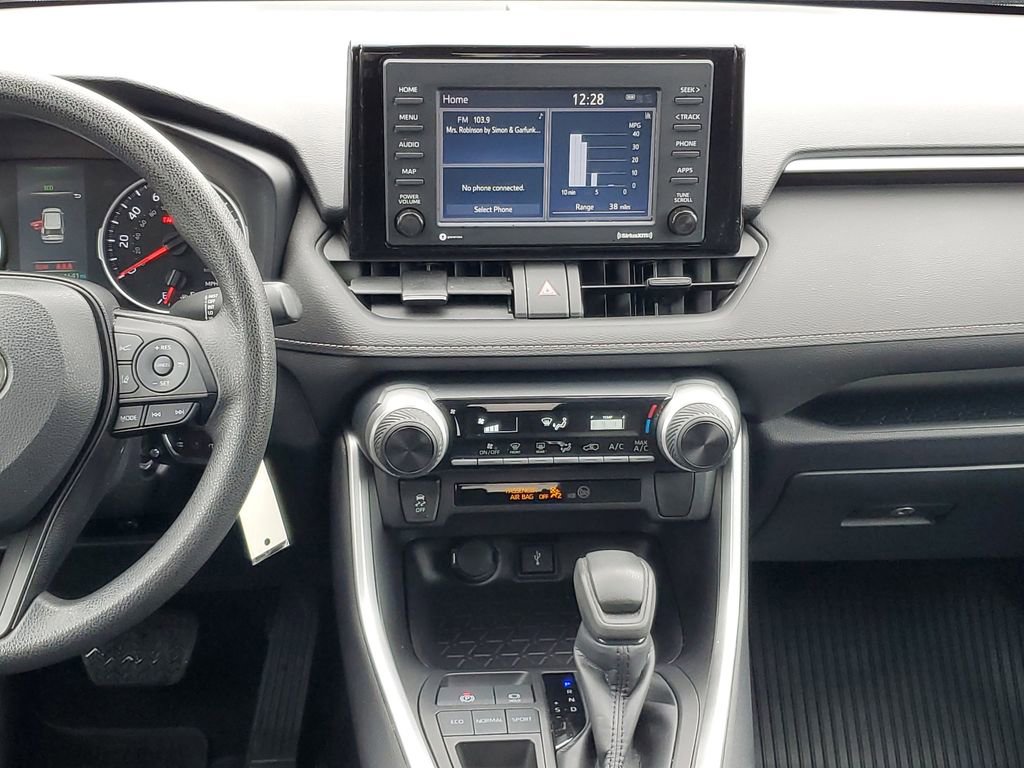Used 2022 Toyota RAV4 LE image 23