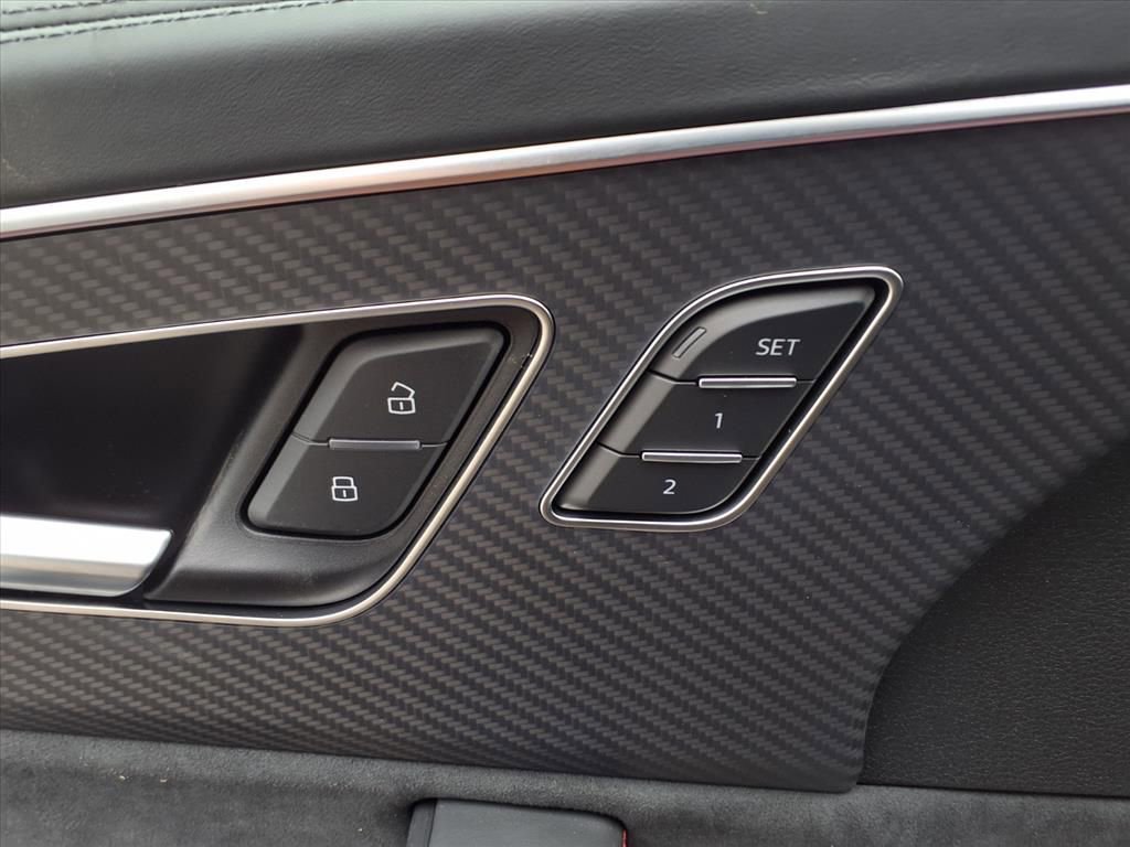 New 2026 Audi SQ7 Prestige AWD/4WD image 8