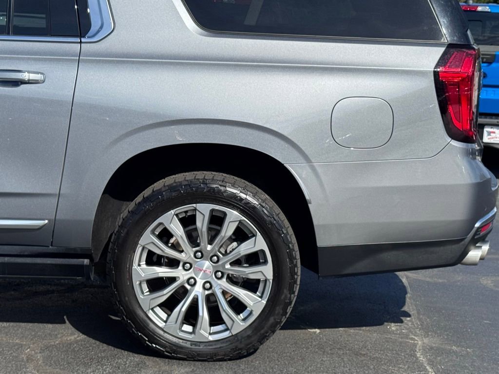 Used 2022 GMC Yukon XL Denali w/ Denali Premium Package image 41