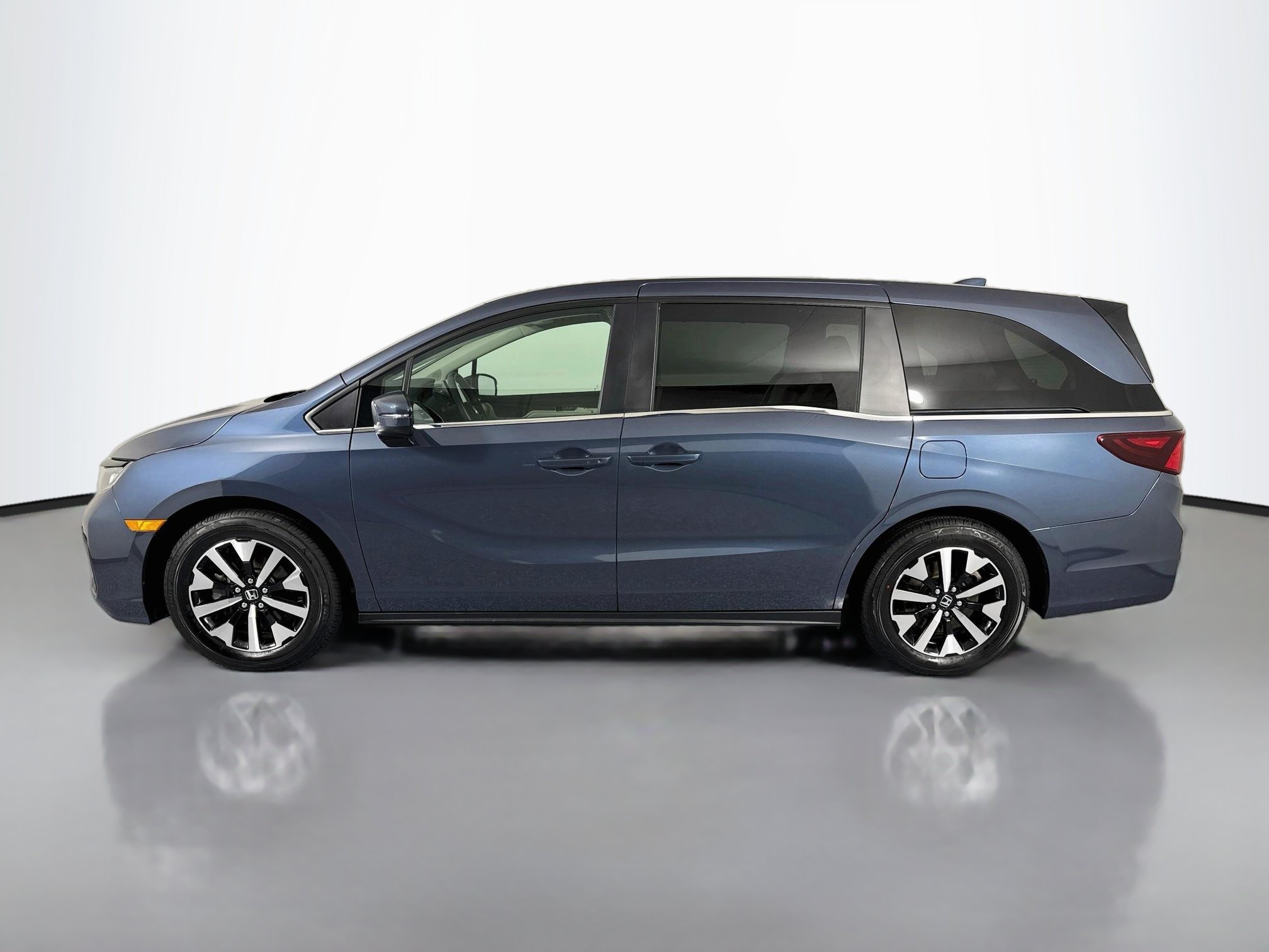 Certified 2025 Honda Odyssey EX-L image 8