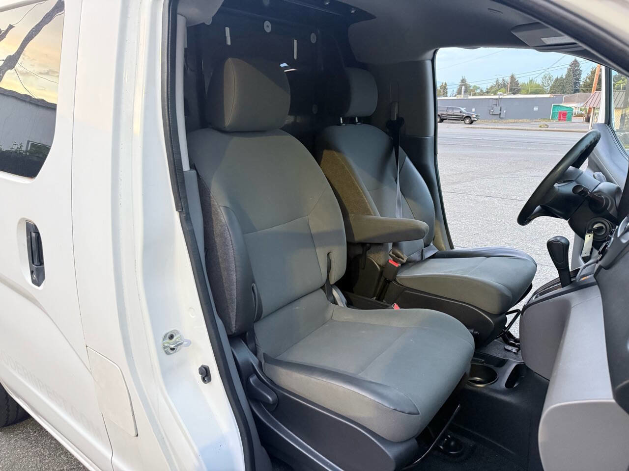 Used 2017 Nissan NV200 SV w/ Technology Package FWD image 17