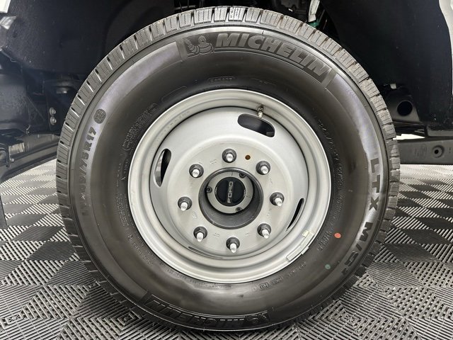 Used 2023 Ford F350 XLT w/ Snow Plow Prep Package image 9