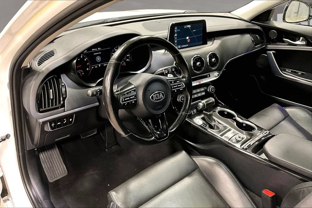 Used 2018 Kia Stinger Premium AWD/4WD image 17