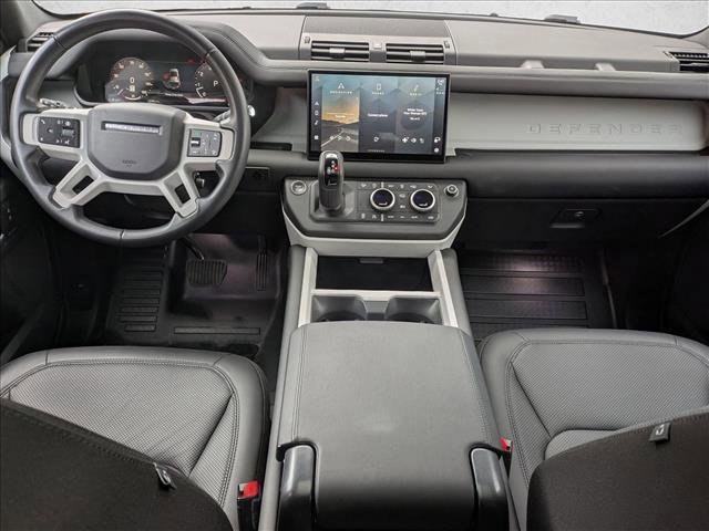Used 2025 Land Rover Defender 110 S image 19