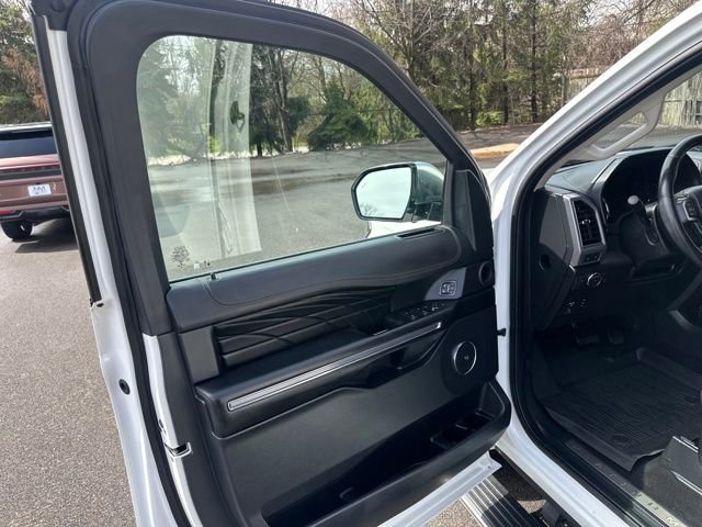 Used 2020 Ford Expedition Platinum image 12