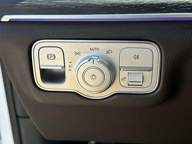 Used 2022 Mercedes-Benz GLS 450 4MATIC image 17