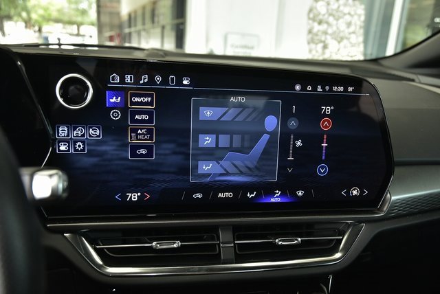 Used 2025 Chevrolet Equinox EV LT image 26