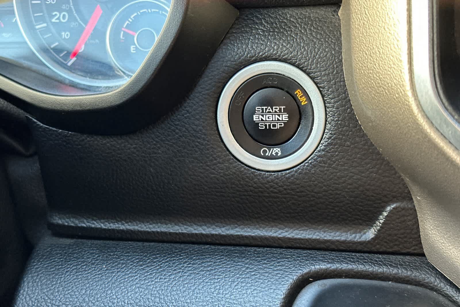 Used 2019 RAM 1500 Laramie AWD/4WD image 27