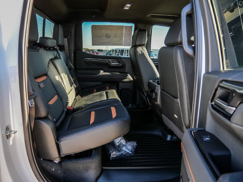 New 2026 GMC Sierra 1500 AT4 w/ Technology Package AWD/4WD image 33