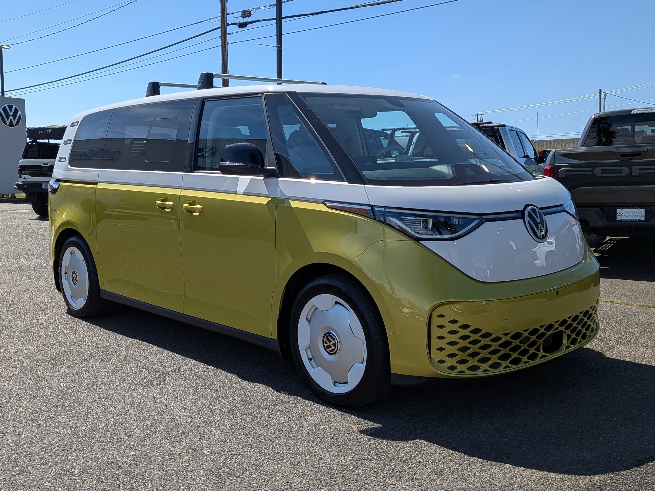 New 2025 Volkswagen ID. Buzz 1st Edition AWD/4WD image 7