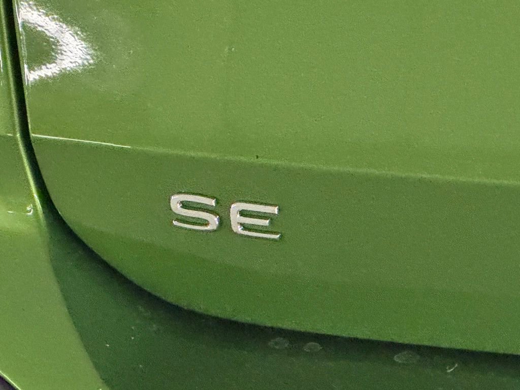 New 2025 Volkswagen Taos SE AWD/4WD image 37